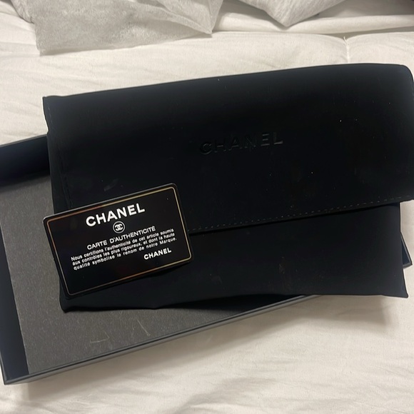 Chanel Wallet/ Can be used as clutch too! - Picture 9 of 10